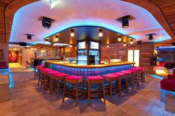 Partyhouse Harakiri Stay Different 60 Seconds To Mountains! Free Parking! Self Check-In Майерхофен Екстериор снимка